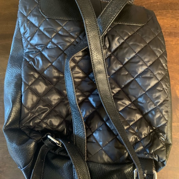 Kenneth Cole Backpack - Picture 7 of 13